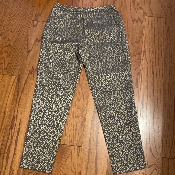 Cato black & gold straight cut pants. Size 8 - Picture 2 of 13